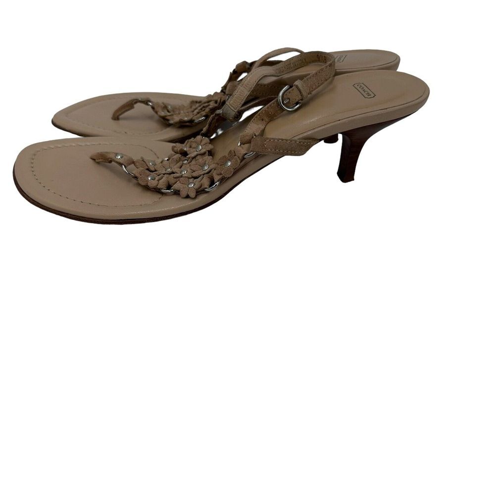 Coach Darla Suede Biscotto‎ Size 9.5 B Floral Kitten heel - Picture 4 of 10